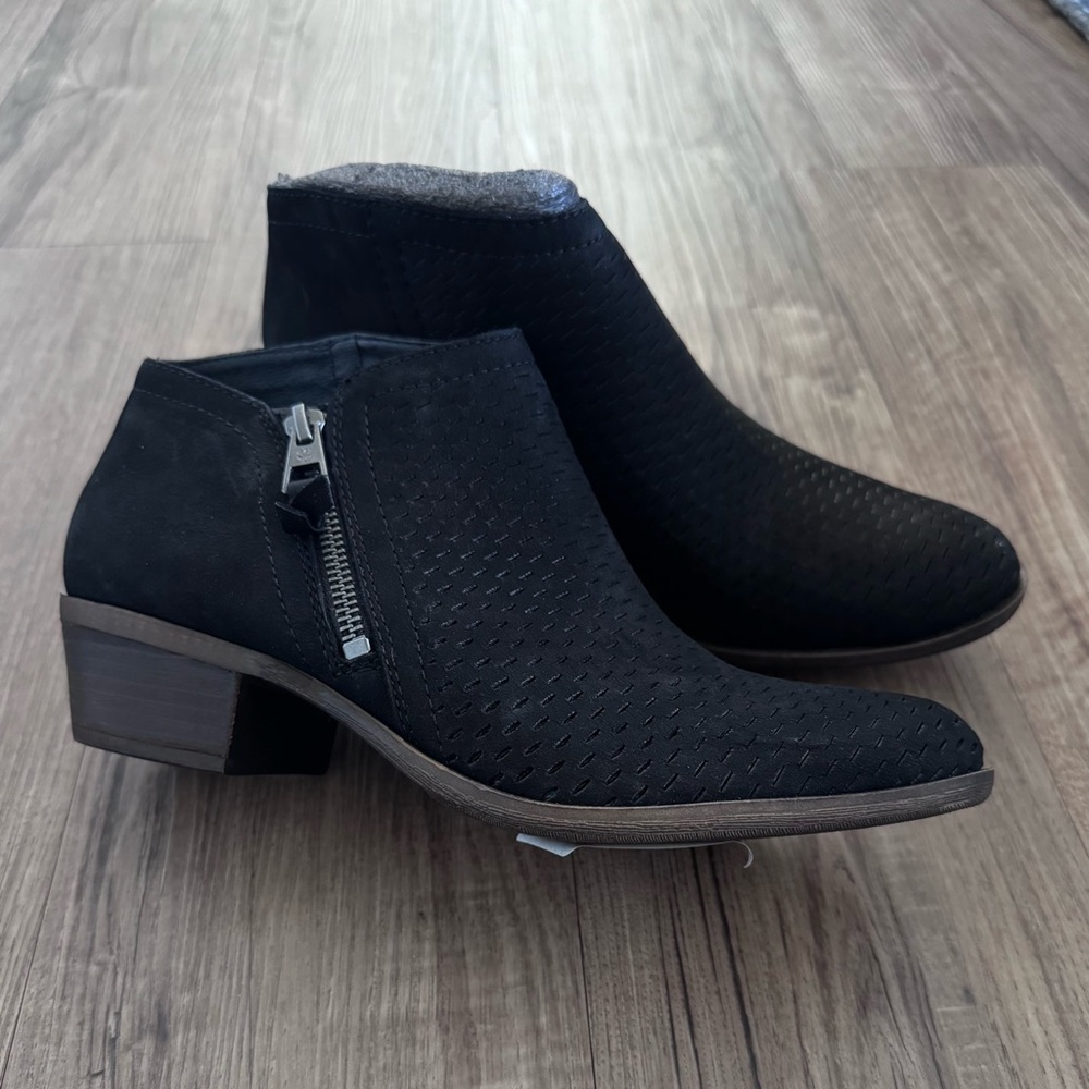 NWT Lucky Brand Black Ankle Booties
